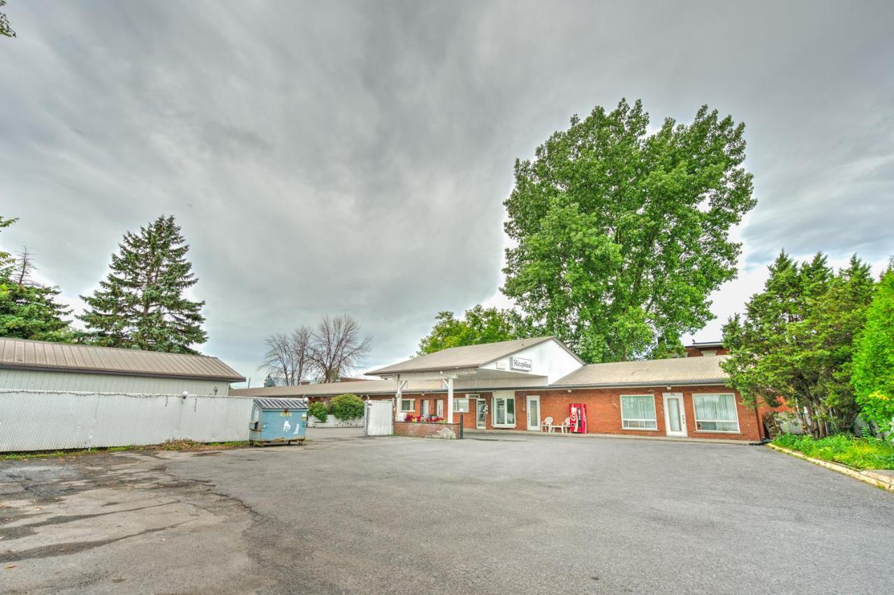 Motel R-100 Longueuil Exterior photo