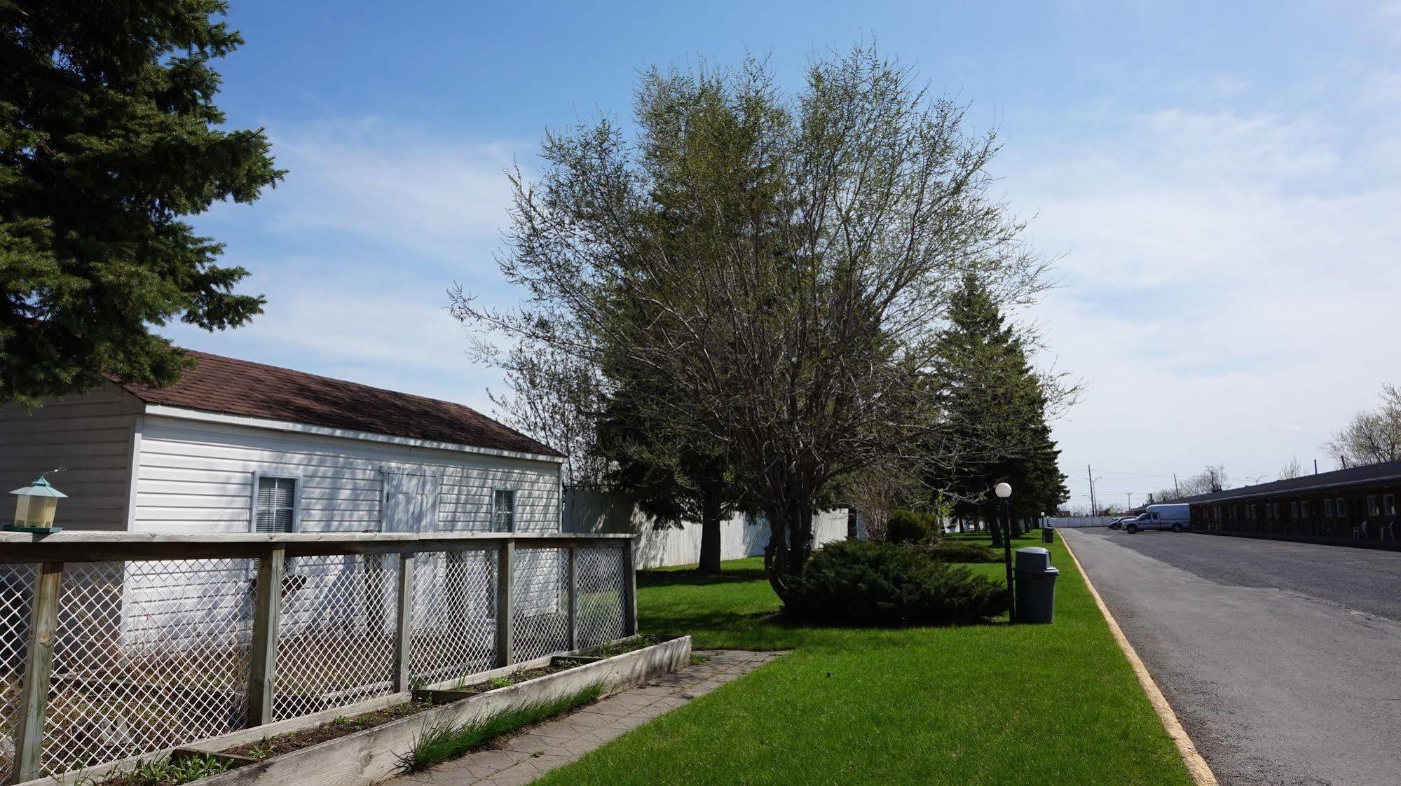 Motel R-100 Longueuil Exterior photo